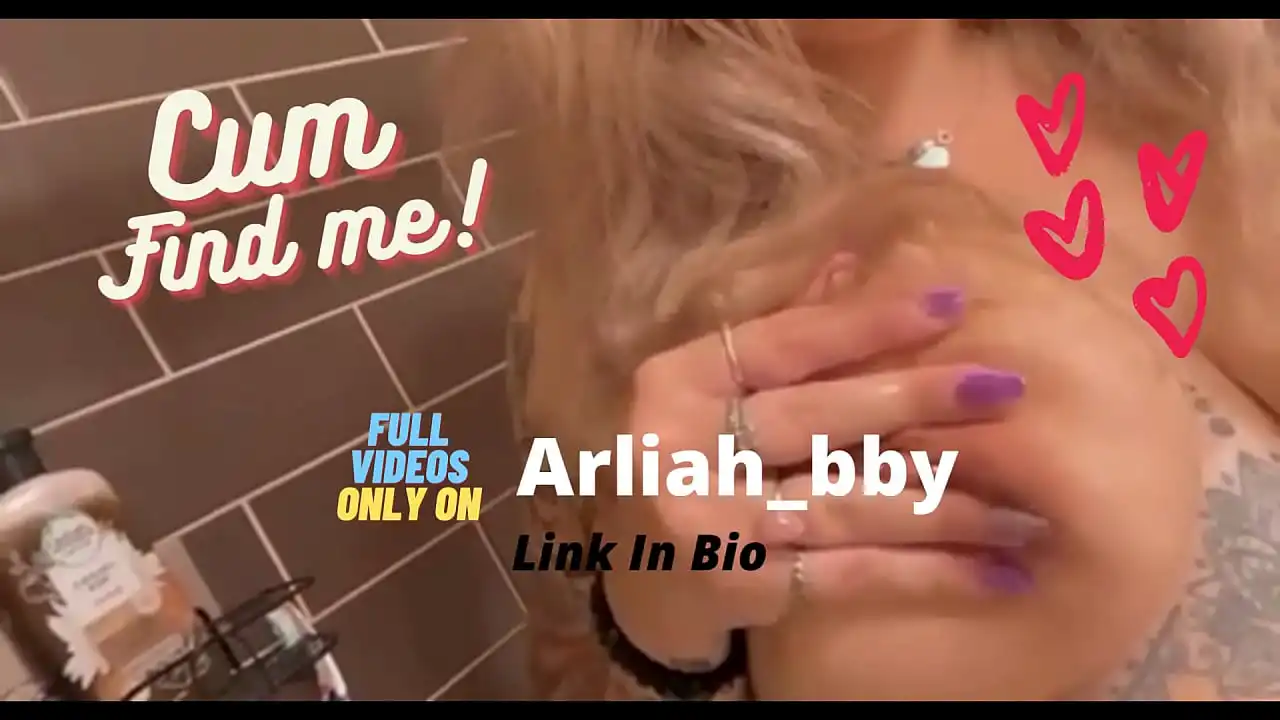 Arliah Bby mostra seu corpo sexy