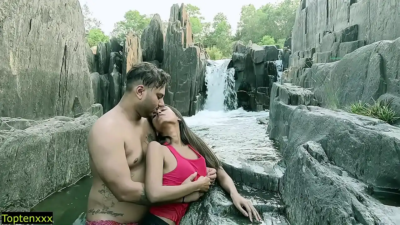 Indian Outdoor Dating sexo com namorada jovem! Melhor Sexo Viral