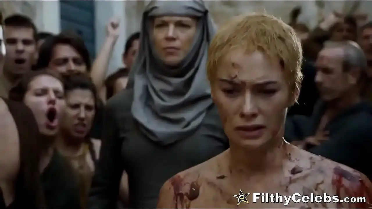 Lena Headey Nude Walk of Shame em Game Of Thrones